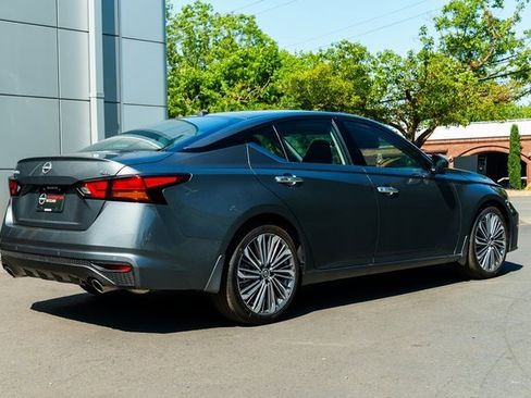 New 2025 Nissan Altima 2.5 SL image 6