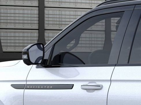 New 2026 Lincoln Navigator L Black Label AWD/4WD image 20