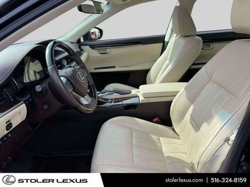 Used 2017 Lexus ES 350 w/ Luxury Package image 19