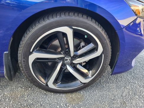 Used 2018 Honda Accord Sport image 7