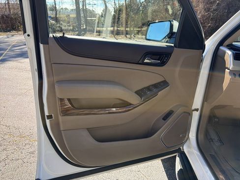 Used 2019 GMC Yukon SLT w/ Open Road Package RWD image 15