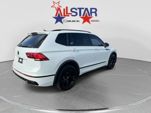 Used 2024 Volkswagen Tiguan SE R-Line w/ MDO Package, Three-Row FWD image 7