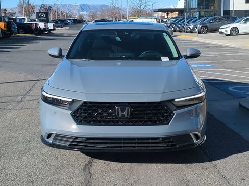 Used 2024 Honda Accord Touring image 12