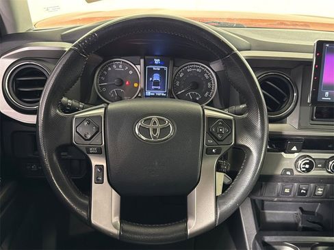 Used 2017 Toyota Tacoma SR5 w/ Tow Package image 23