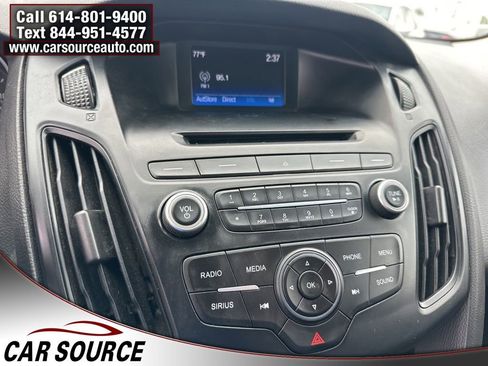 Used 2016 Ford Focus SE FWD image 16