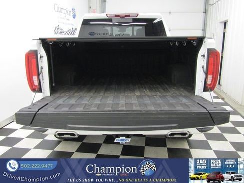 Used 2025 GMC Sierra 1500 AT4 w/ AT4 Premium Package AWD/4WD image 20