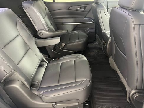 New 2026 Chevrolet Traverse LT w/ Driver Confidence Package AWD/4WD image 14