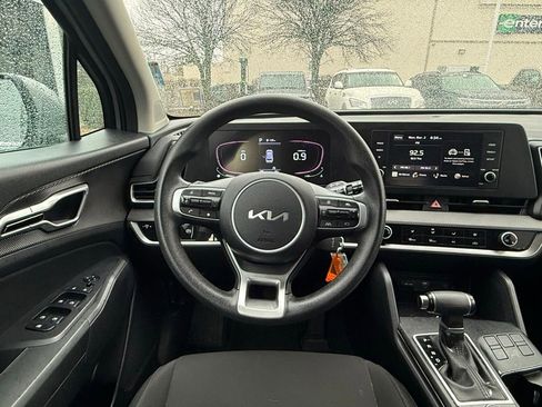 Used 2023 Kia Sportage LX image 22