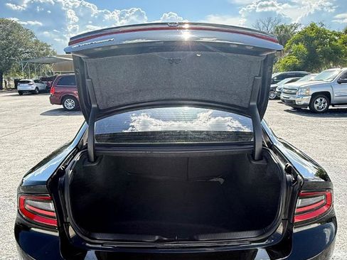 Used 2019 Dodge Charger SXT w/ Leather Interior Group RWD image 20