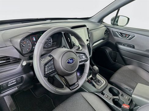 Used 2025 Subaru Forester Premium w/ Convenience Package #2 image 10