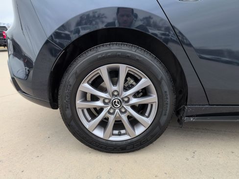 Used 2022 MAZDA MAZDA3 s image 13