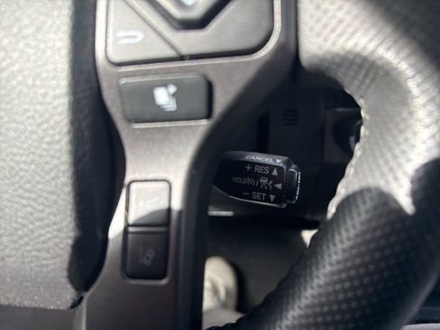 Used 2021 Toyota Tacoma TRD Sport image 31