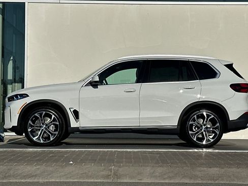 New 2026 BMW X5 sDrive40i w/ Climate Comfort Package image 6