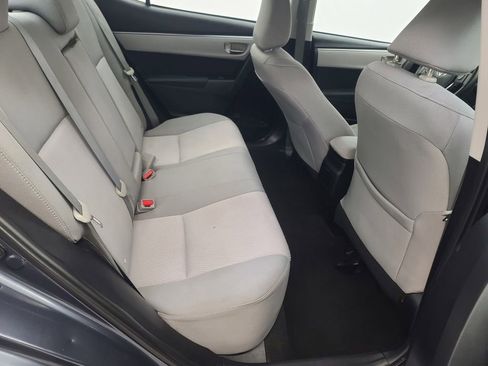 Used 2015 Toyota Corolla LE image 18