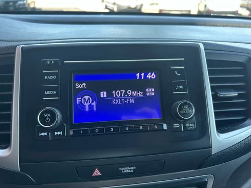 Used 2020 Honda Pilot LX image 9