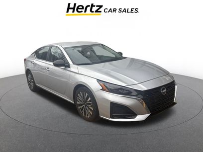 Used 2025 Nissan Altima 2.5 SV