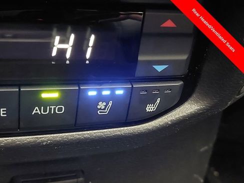 Certified 2025 Toyota Sequoia Platinum image 16