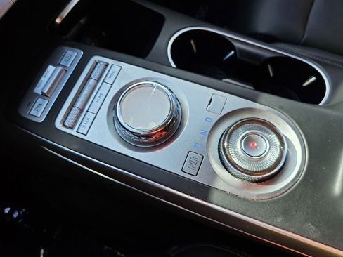 Used 2023 Genesis GV70 2.5T w/ Select Package image 33