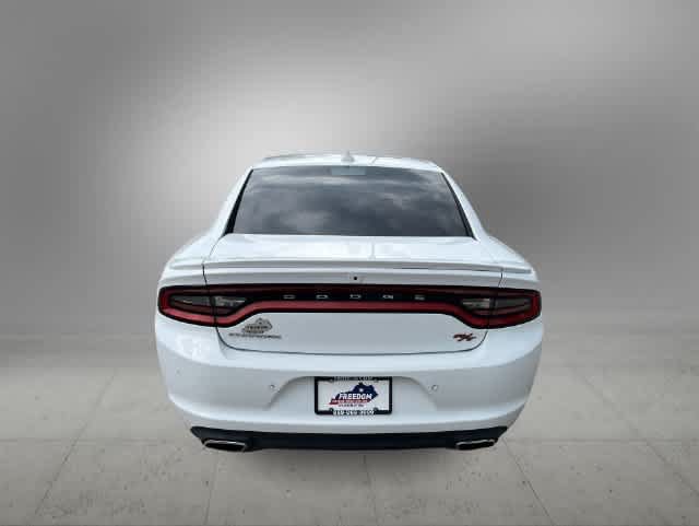 Used 2016 Dodge Charger R/T RWD image 7