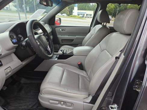 Used 2014 Honda Pilot Touring image 9