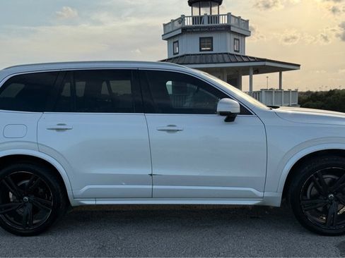 Used 2017 Volvo XC90 T6 R-Design w/ Vision Package AWD/4WD image 4