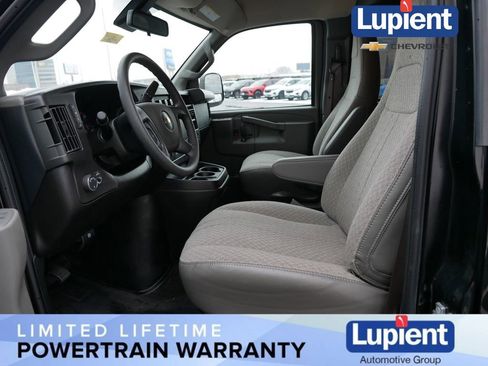 Used 2025 Chevrolet Express 3500 LT w/ LT Preferred Equipment Group image 15
