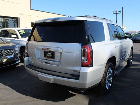 Used 2015 GMC Yukon SLT w/ Open Road Package AWD/4WD image 7