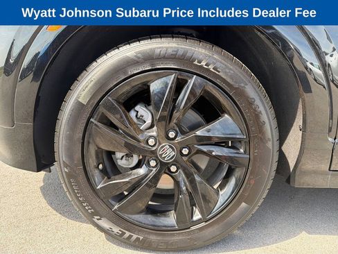 Used 2024 Buick Encore GX Sport Touring FWD image 2