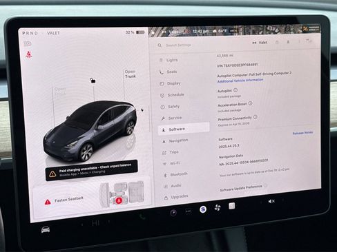 Used 2023 Tesla Model Y Long Range image 27