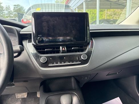 Used 2024 Toyota Corolla LE image 6