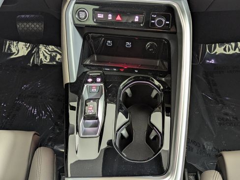 New 2025 Audi Q5 Premium Plus image 17