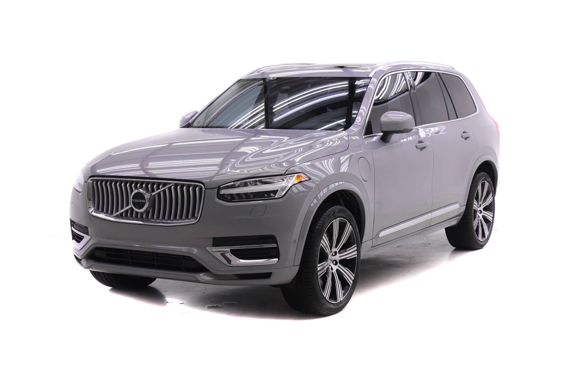 Certified 2025 Volvo XC90 T8 Plus w/ Protection Package Premier AWD/4WD image 1
