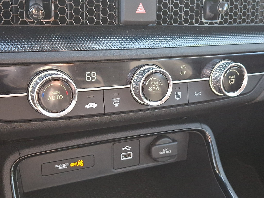 Used 2024 Honda CR-V LX image 15