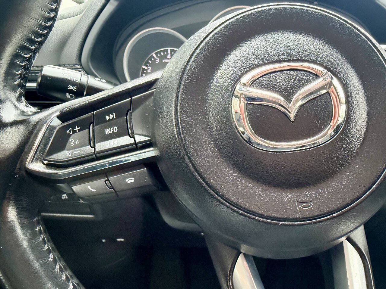 Used 2018 MAZDA CX-5 Touring w/ Preferred Equipment Package AWD/4WD image 40