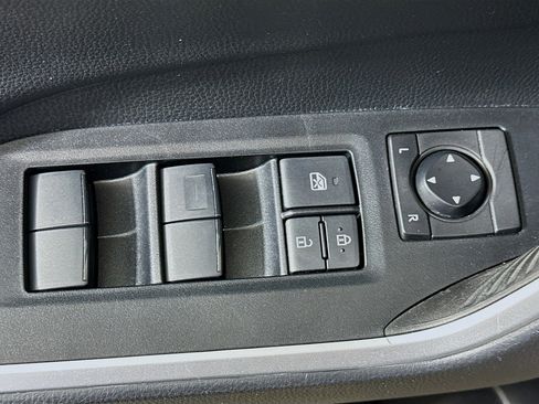 Used 2019 Toyota RAV4 XSE image 15