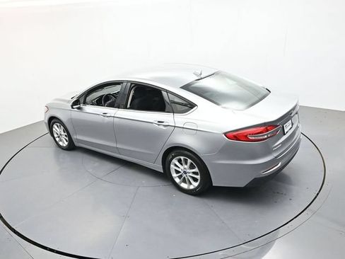 Certified 2020 Ford Fusion SE FWD image 43