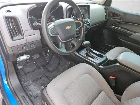 Used 2021 Chevrolet Colorado W/T w/ WT Convenience Package AWD/4WD image 18