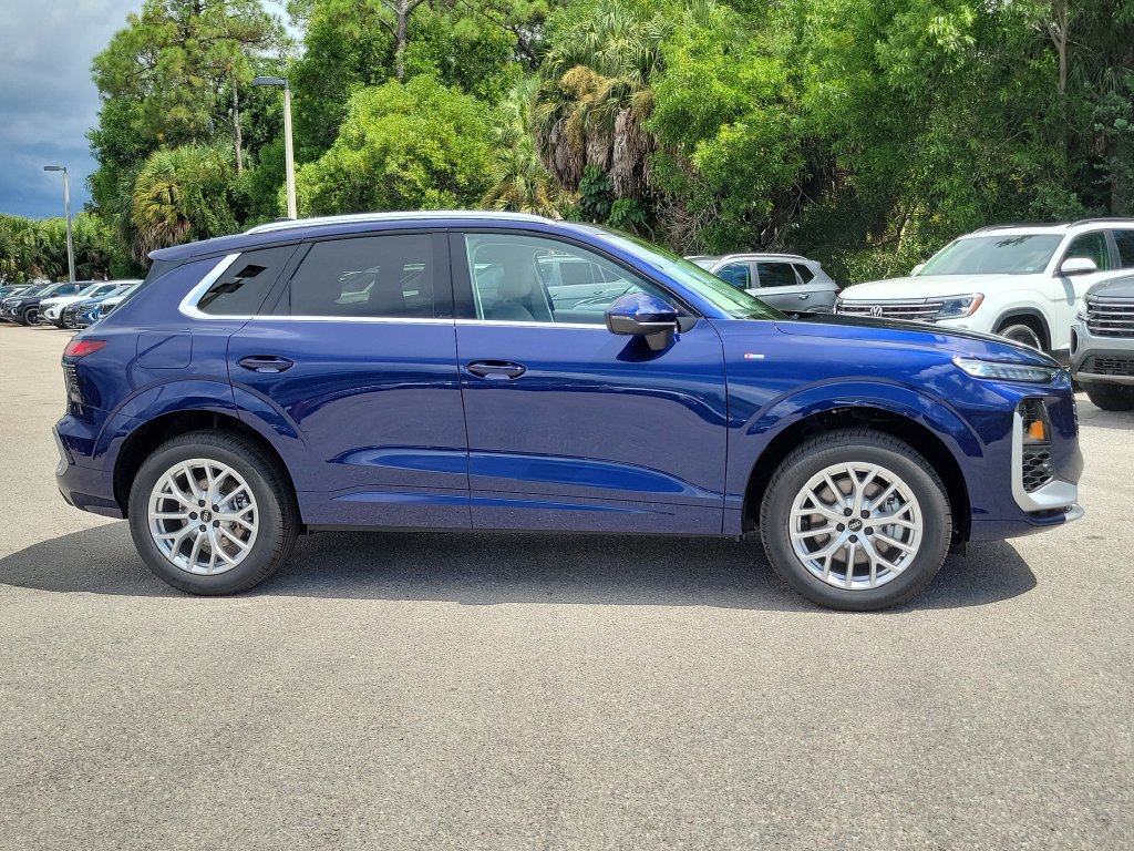 New 2026 Audi Q3 quattro 2.0T AWD/4WD image 4