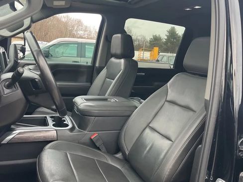 Used 2022 Chevrolet Silverado 3500 LTZ w/ LTZ Convenience Package image 8