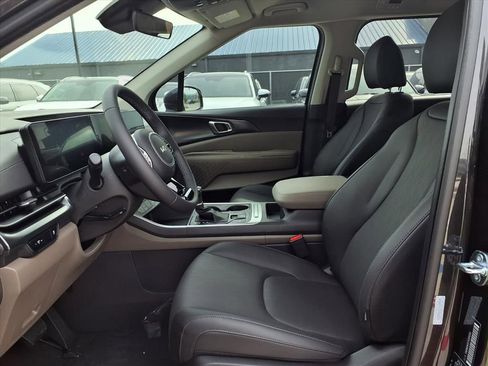 New 2026 Kia Carnival LXS image 12