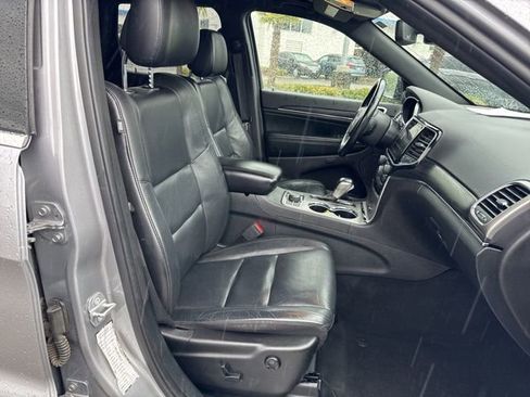 Used 2019 Jeep Grand Cherokee Limited AWD/4WD image 39