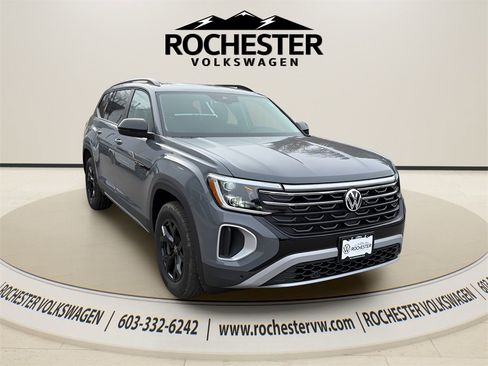 New 2026 Volkswagen Atlas Peak Edition image 10