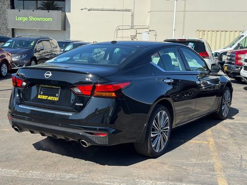 Used 2023 Nissan Altima 2.5 SL AWD/4WD image 11