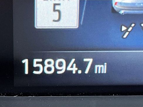 Used 2023 Ford Escape SE image 12