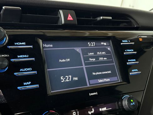 Used 2020 Toyota Camry SE image 24