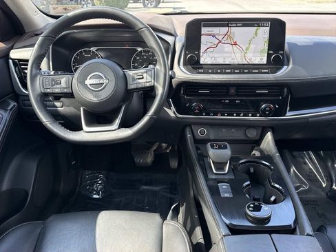 Used 2023 Nissan Rogue SL w/ SL Premium Package image 8