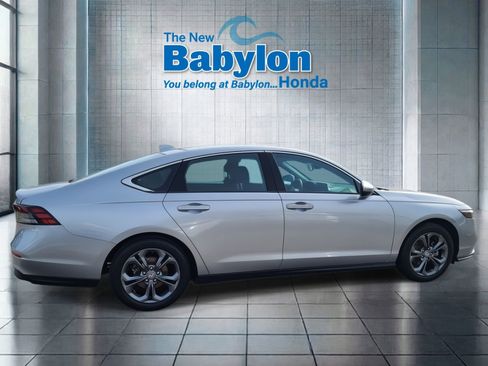 Used 2023 Honda Accord EX image 5