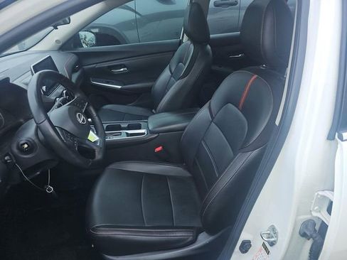 Used 2024 Nissan Sentra SR w/ SR Premium Package FWD image 2