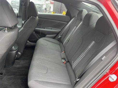 Used 2025 Hyundai Elantra Sport image 20
