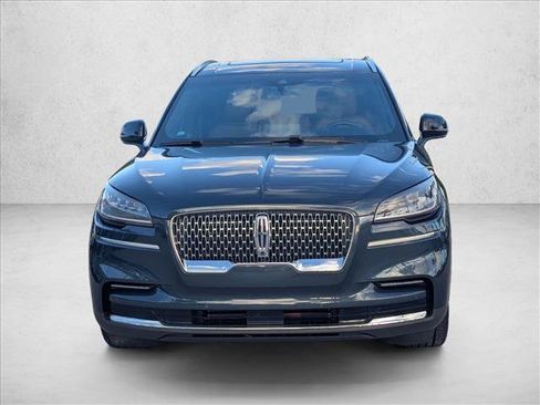 Used 2024 Lincoln Aviator Reserve w/ Equipment Group 201A image 2